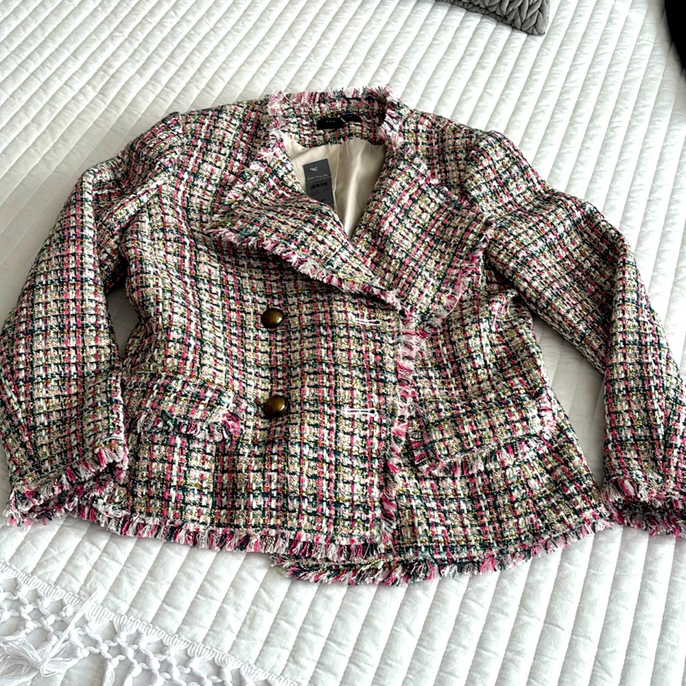 NWT Ann Taylor Chanel inspired jacket Sz 4P
